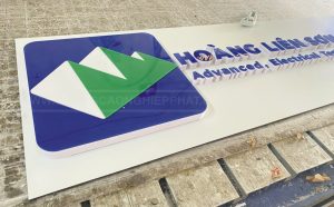 cắt logo mica laze cnc giá rẻ