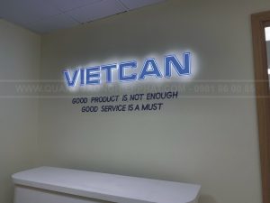làm logo mica gắn led