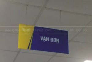 làm biển mica in uv treo thả trần nhà văn phòng