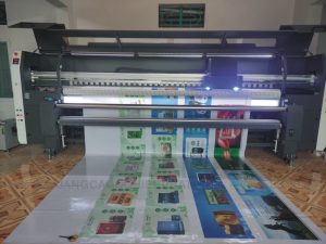làm biển quảng cáo in bạt