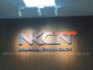 thi công logo mica khu vực đông anh 
