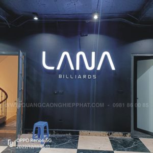 làm logo mica gắn led khu vực đông anh 